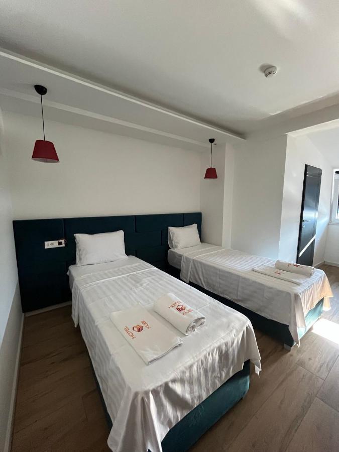 Kubi Hotel Struga Exteriör bild